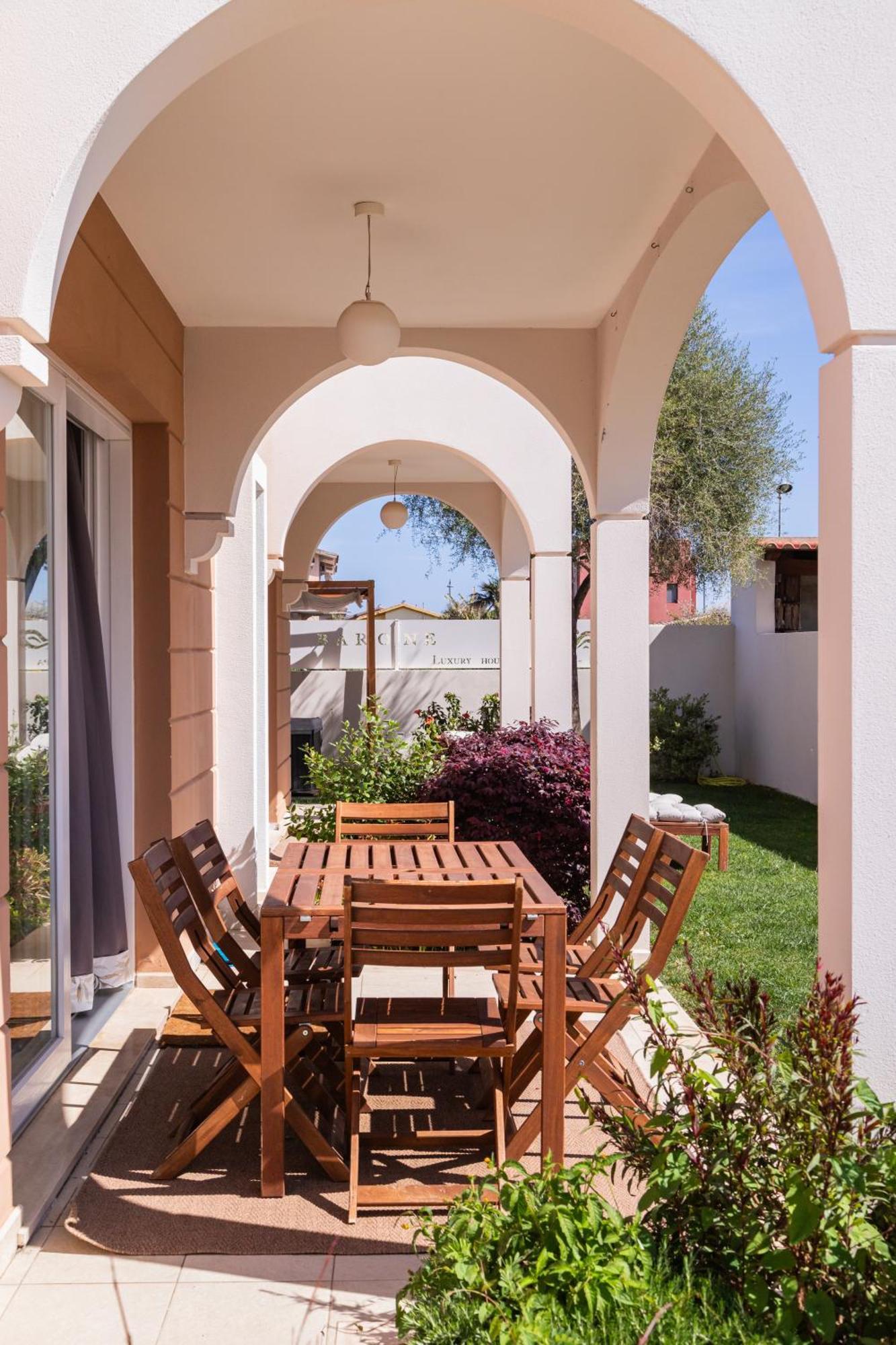 Апартаменти Residenza Del Barone Luxury House - Pula, Sardegna Екстер'єр фото